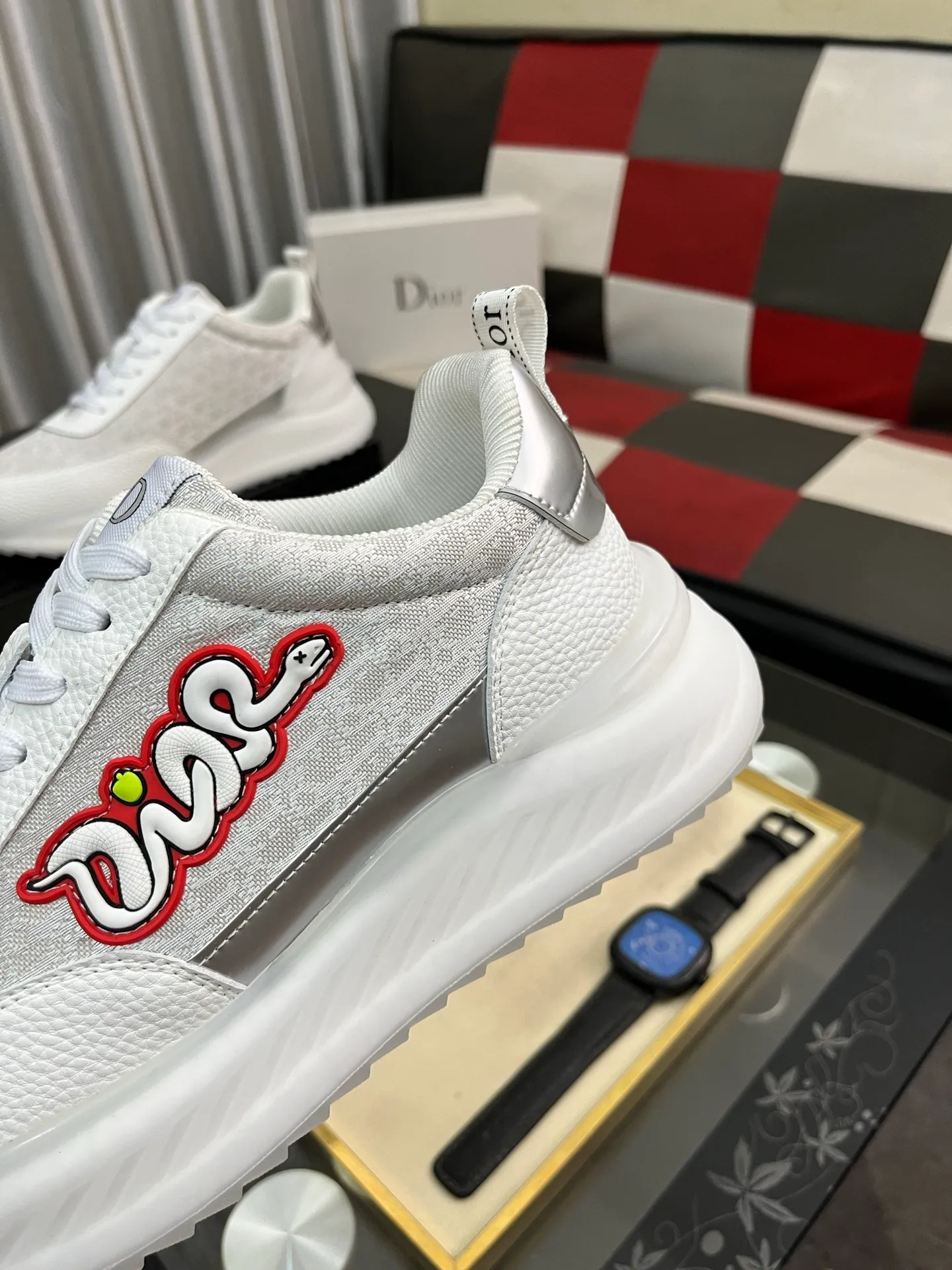 Men's Men's Shoes💰458⌚️⌚️Dior unique modern style sneakers. Counter purchasing 🏃casual leather shoes😍😍 original cowhide leather imported from Italy (refuses to discolor and grind feet) soles: original soles specially provided by the original factory, super cool😍 lace up and walk with wind👍 style design ⚠️ super comfortable and wear-resistant original soles. Just like shooting the real thing 🎬The real thing is better Code number: 38-445⃣️Colors available